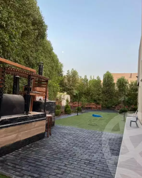 https://aqarmap.com.eg/en/listing/6063766-for-sale-cairo-new-cairo-compounds-the-square