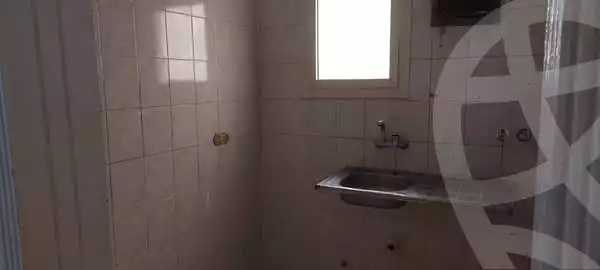 https://aqarmap.com.eg/ar/listing/6064907-for-rent-cairo-mokattam-lhdb-l-ly