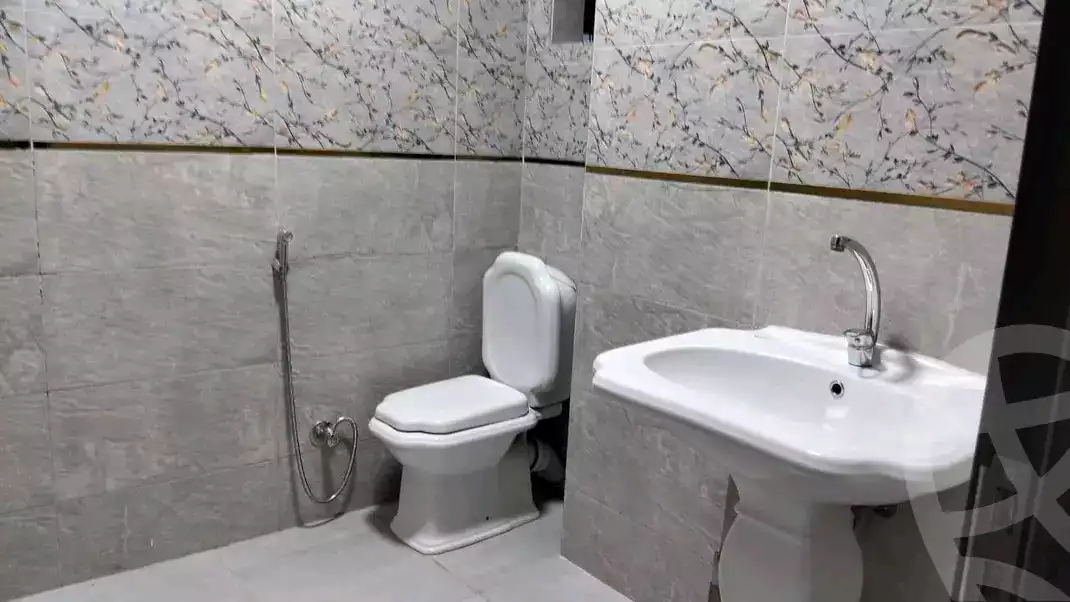 https://aqarmap.com.eg/en/listing/6064925-for-rent-cairo-mokattam-lhdb-l-ly