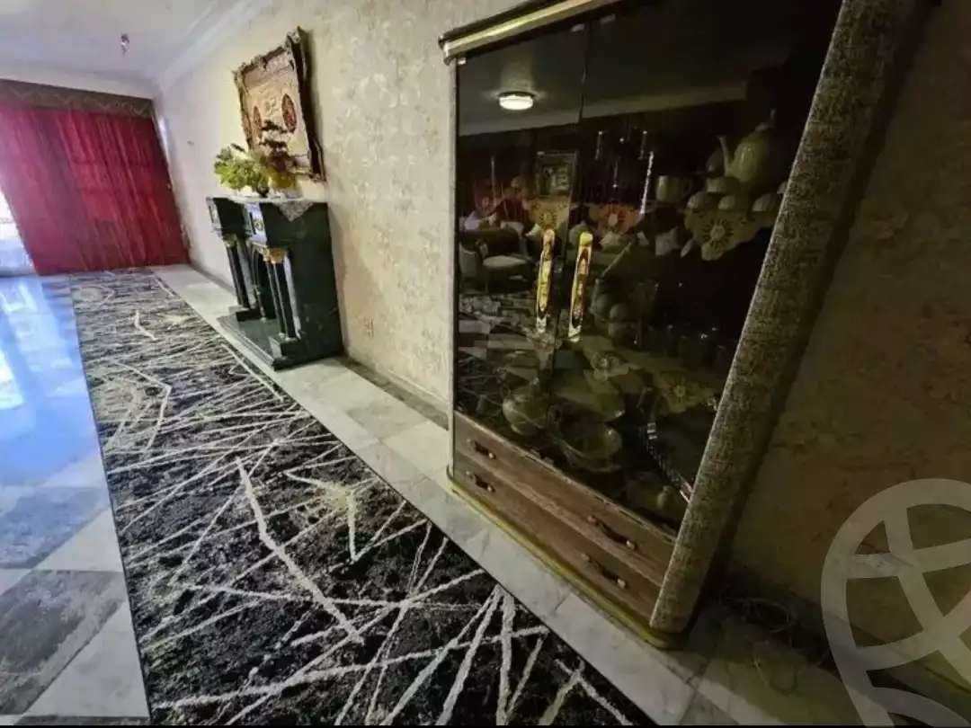 https://aqarmap.com.eg/ar/listing/6065145-for-sale-cairo-manial-manial-st