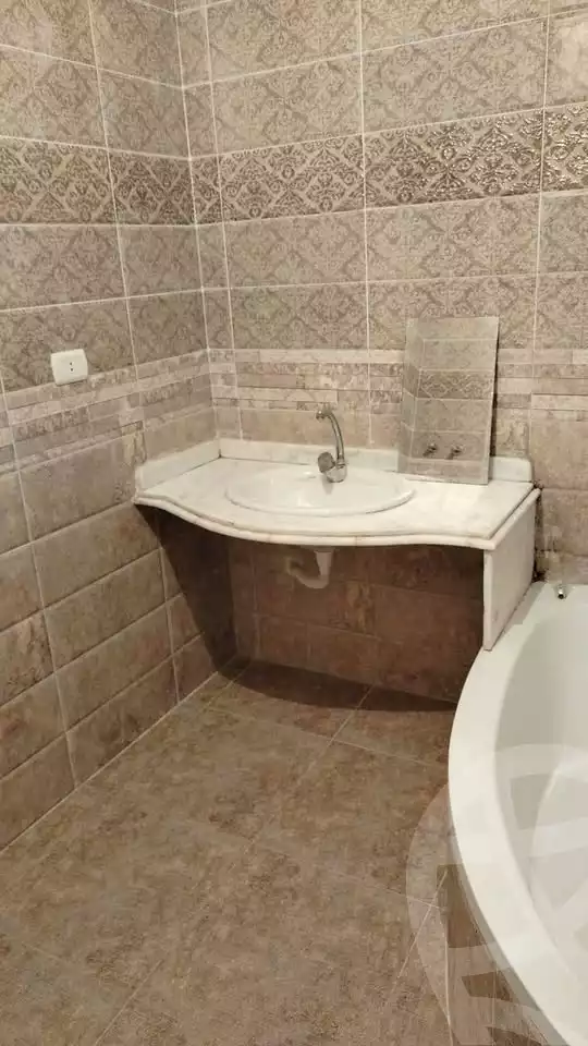 https://aqarmap.com.eg/en/listing/6066137-for-sale-alexandria-new-miami-eskot