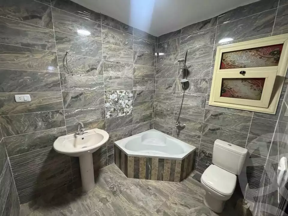 https://aqarmap.com.eg/en/listing/6066250-for-sale-alexandria-glim