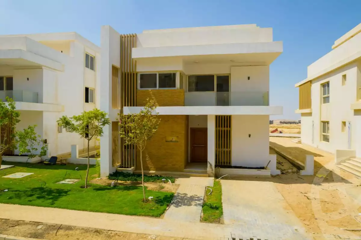 https://aqarmap.com.eg/en/listing/6066849-for-sale-cairo-new-cairo-compounds-mountain-view-hyde-park