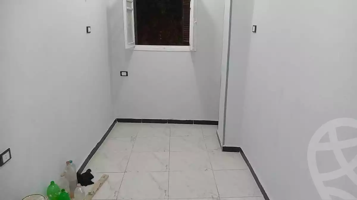 https://aqarmap.com.eg/ar/listing/6068477-for-rent-asyut-asyut-city-el-sadat-st