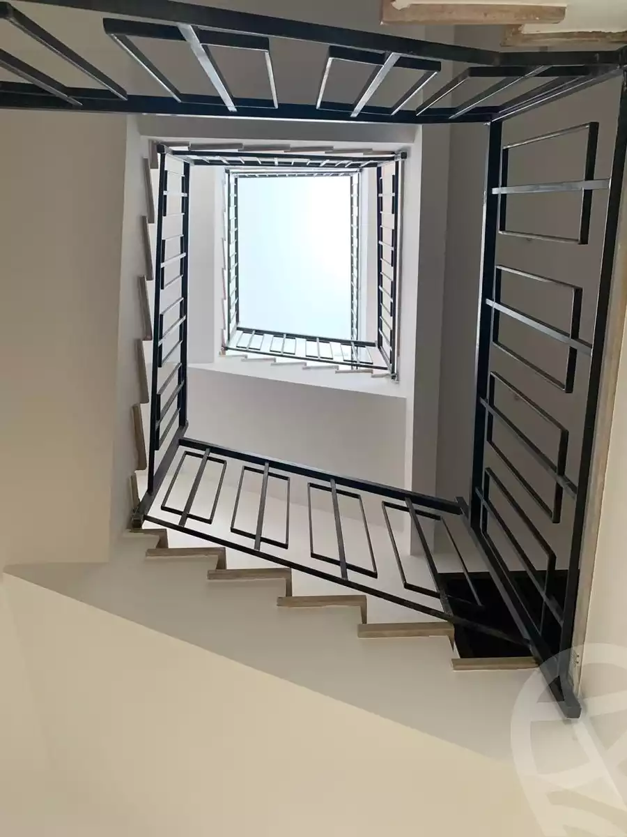 https://aqarmap.com.eg/ar/listing/6069400-for-rent-cairo-el-sheikh-zayed-city-compounds-kmbwnd-wyst-twn-swdyk