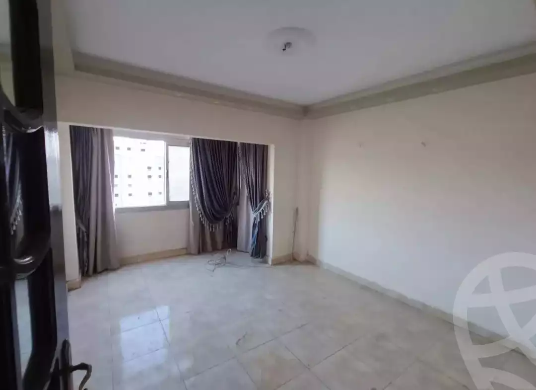 https://aqarmap.com.eg/ar/listing/6070517-for-rent-cairo-mokattam-lhdb-l-ly-shareaa-9