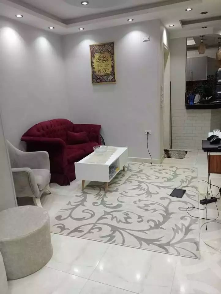 https://aqarmap.com.eg/en/listing/6070568-for-sale-cairo-mokattam-el-hadabah-el-wosta-rd-lmbhth