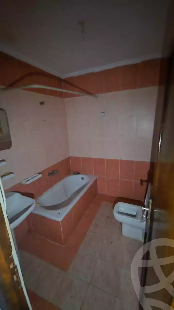 https://aqarmap.com.eg/ar/listing/6071444-for-rent-alexandria-l-jmy-lbytsh-shahr-al-assal-st