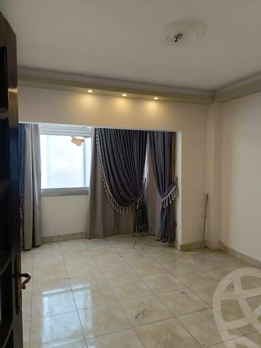 https://aqarmap.com.eg/en/listing/6072249-for-rent-cairo-mokattam-lhdb-l-ly-shareaa-9