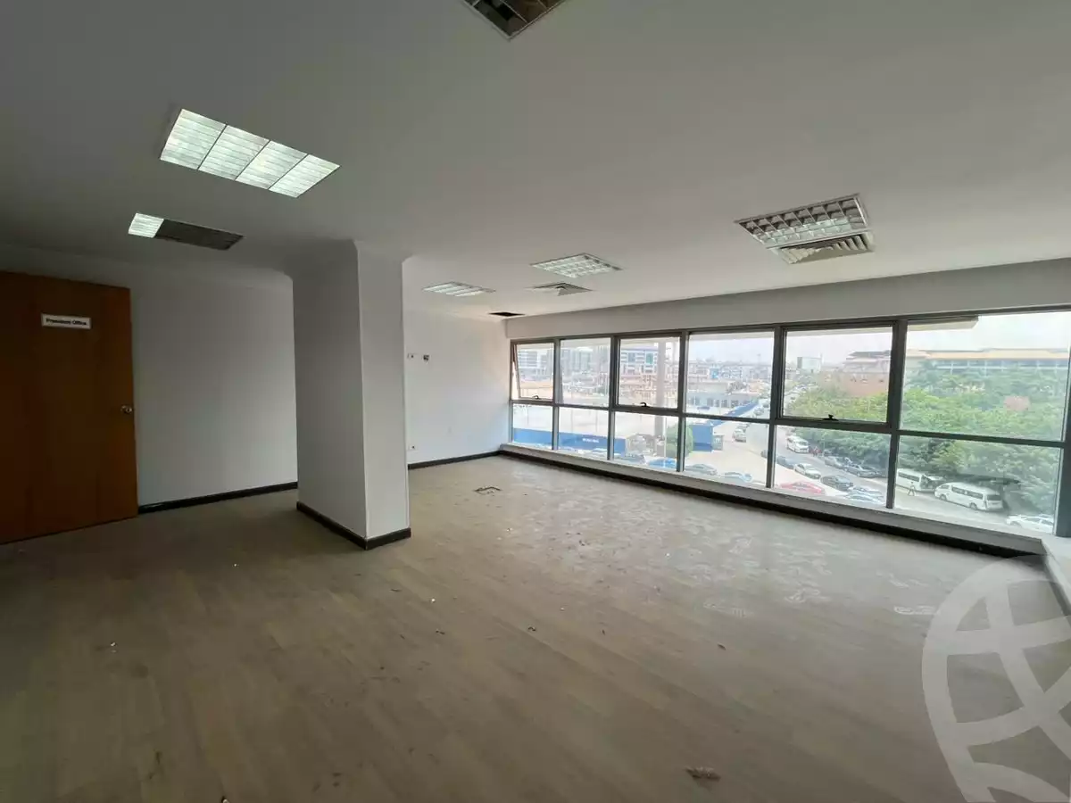 https://aqarmap.com.eg/ar/listing/6072705-for-rent-cairo-new-cairo-90th-street-south-teseen-st