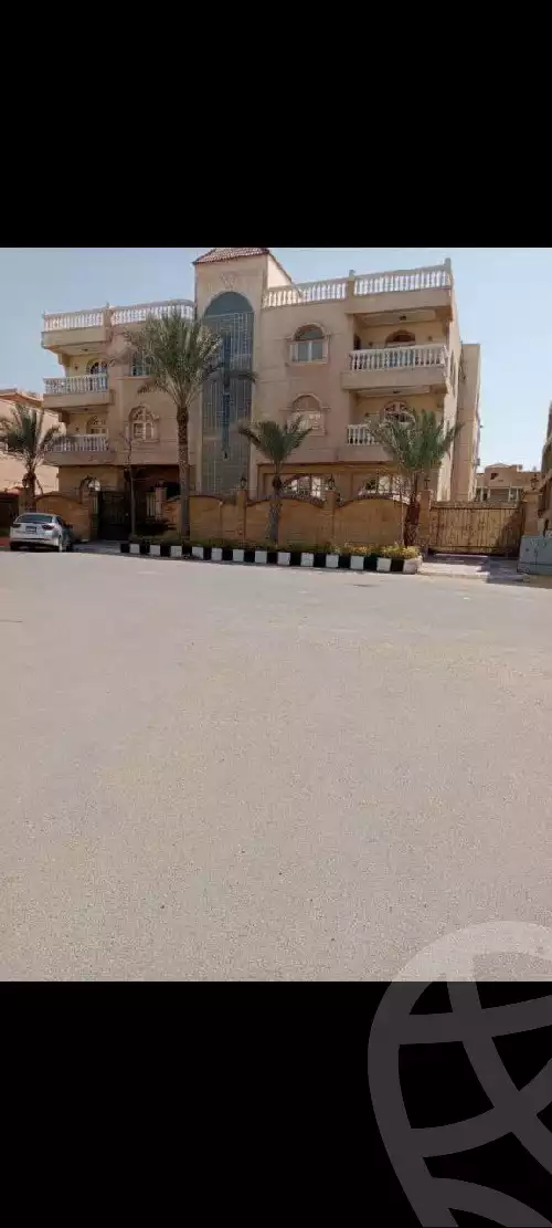 https://aqarmap.com.eg/en/listing/6072893-for-sale-cairo-new-cairo-first-settlement-neighbourhood-9-el-shaikh-mohamed-al-gizawy-st