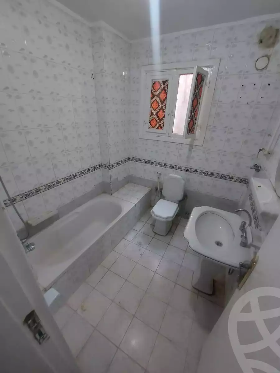 https://aqarmap.com.eg/en/listing/6076130-for-sale-cairo-helwan-hadayek-helwan-el-shareef