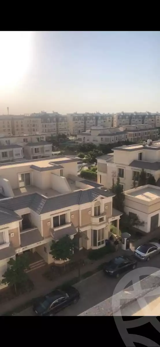 https://aqarmap.com.eg/en/listing/6076341-for-sale-cairo-new-cairo-compounds-mountain-view-hyde-park