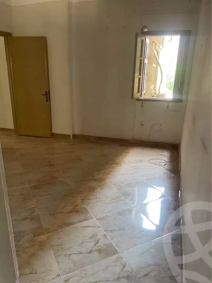 https://aqarmap.com.eg/ar/listing/6077052-for-rent-cairo-el-mohandesen-shareaa-ahmed-orabi
