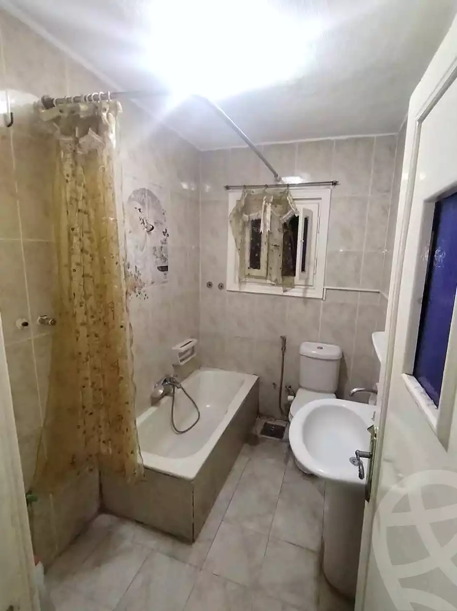 https://aqarmap.com.eg/en/listing/6077255-for-sale-alexandria-l-jmy-lbytsh-sabrin-st