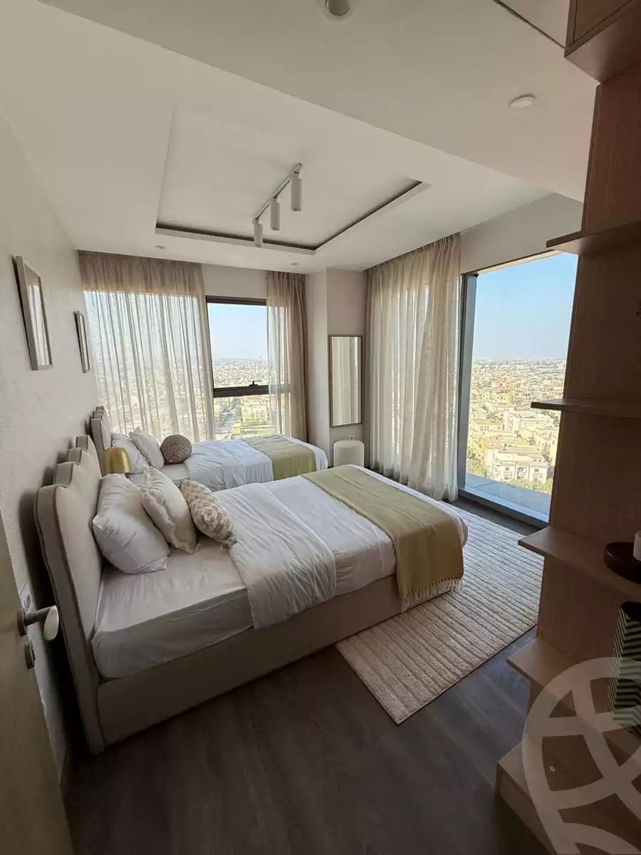 https://aqarmap.com.eg/ar/listing/6079547-for-sale-cairo-el-sheikh-zayed-city-compounds-zyd-wr-llttwyr