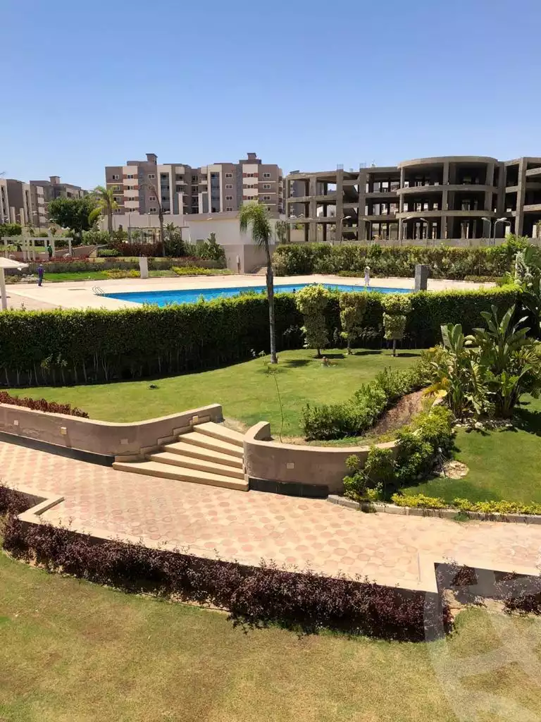 https://aqarmap.com.eg/en/listing/6080616-for-sale-cairo-el-sheikh-zayed-city-compounds-zayed-regency