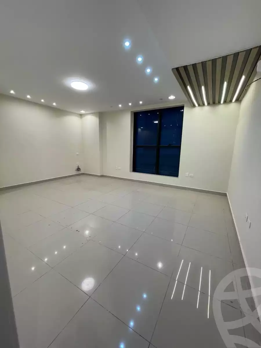 https://aqarmap.com.eg/en/listing/6081067-for-sale-cairo-new-cairo-compounds-n-skwyr-mwl-nfynyty-llttwyr