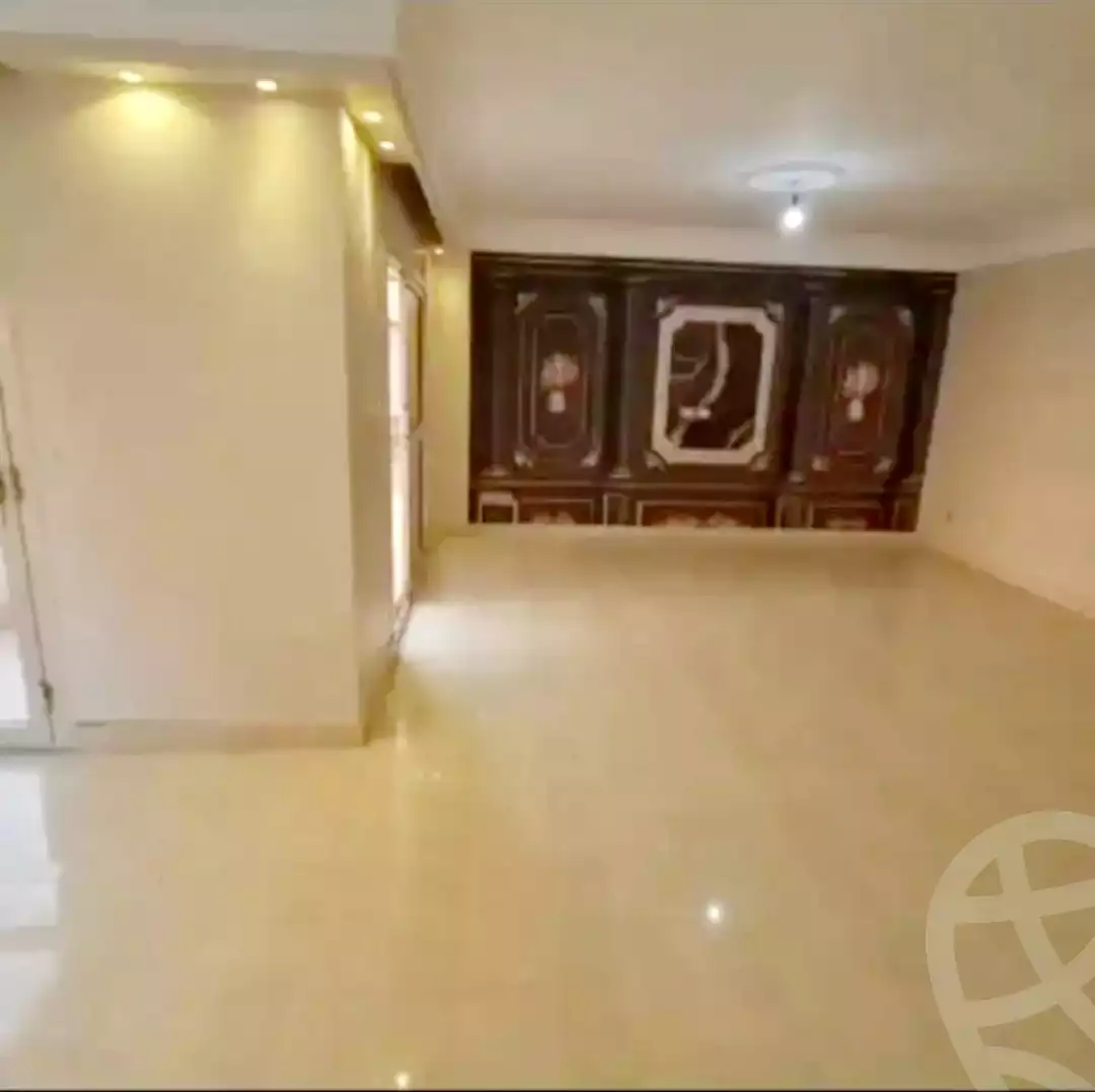 https://aqarmap.com.eg/ar/listing/6082743-for-rent-cairo-mokattam-lhdb-l-ly-shr-krym-bnwn