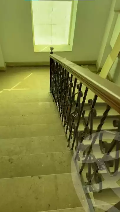 https://aqarmap.com.eg/en/listing/6082834-for-sale-cairo-el-sheikh-zayed-city-green-revolution