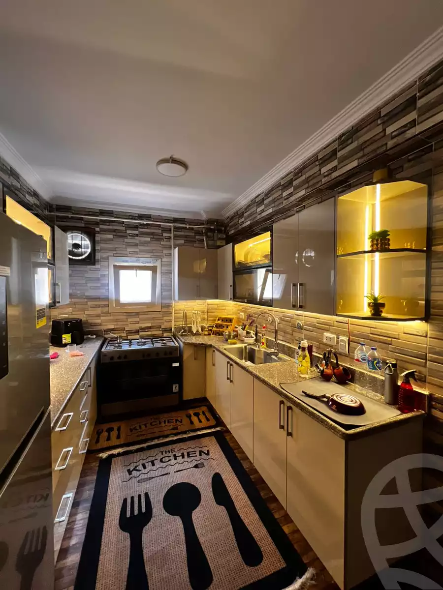 https://aqarmap.com.eg/ar/listing/6083053-for-rent-cairo-el-sheikh-zayed-city-compounds-el-yasmeen-compound