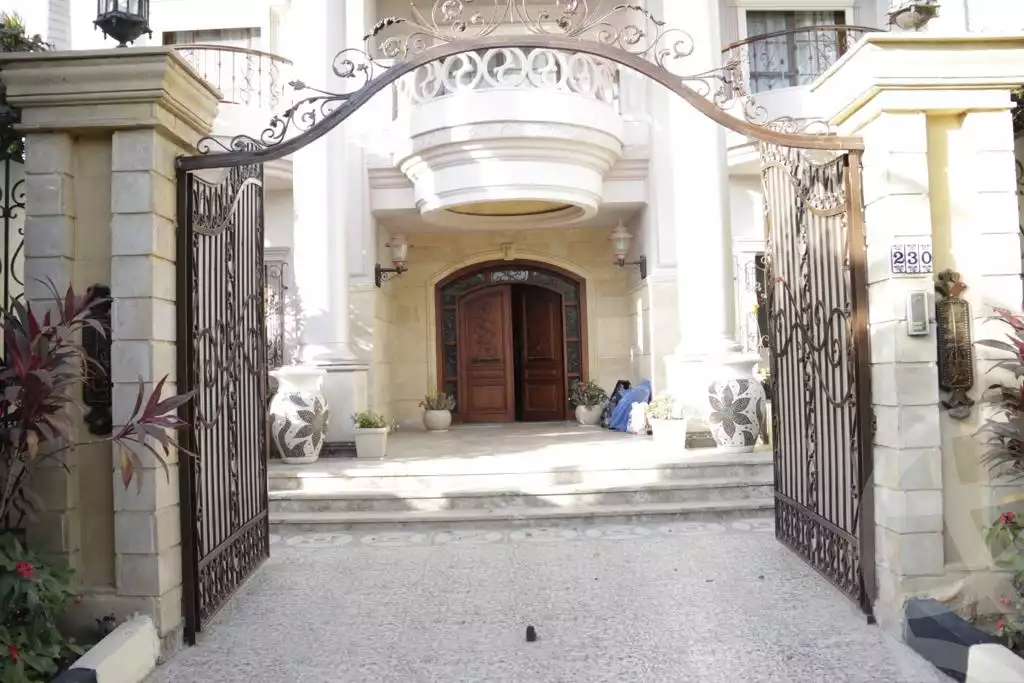 https://aqarmap.com.eg/en/listing/6083563-for-sale-cairo-el-shorouk-compounds-el-shorouk-2000