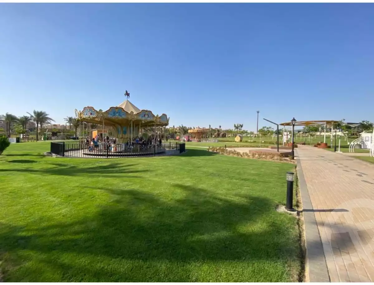 https://aqarmap.com.eg/en/listing/6083655-for-sale-cairo-el-sheikh-zayed-city-compounds-zyd-wr-llttwyr-z-tower