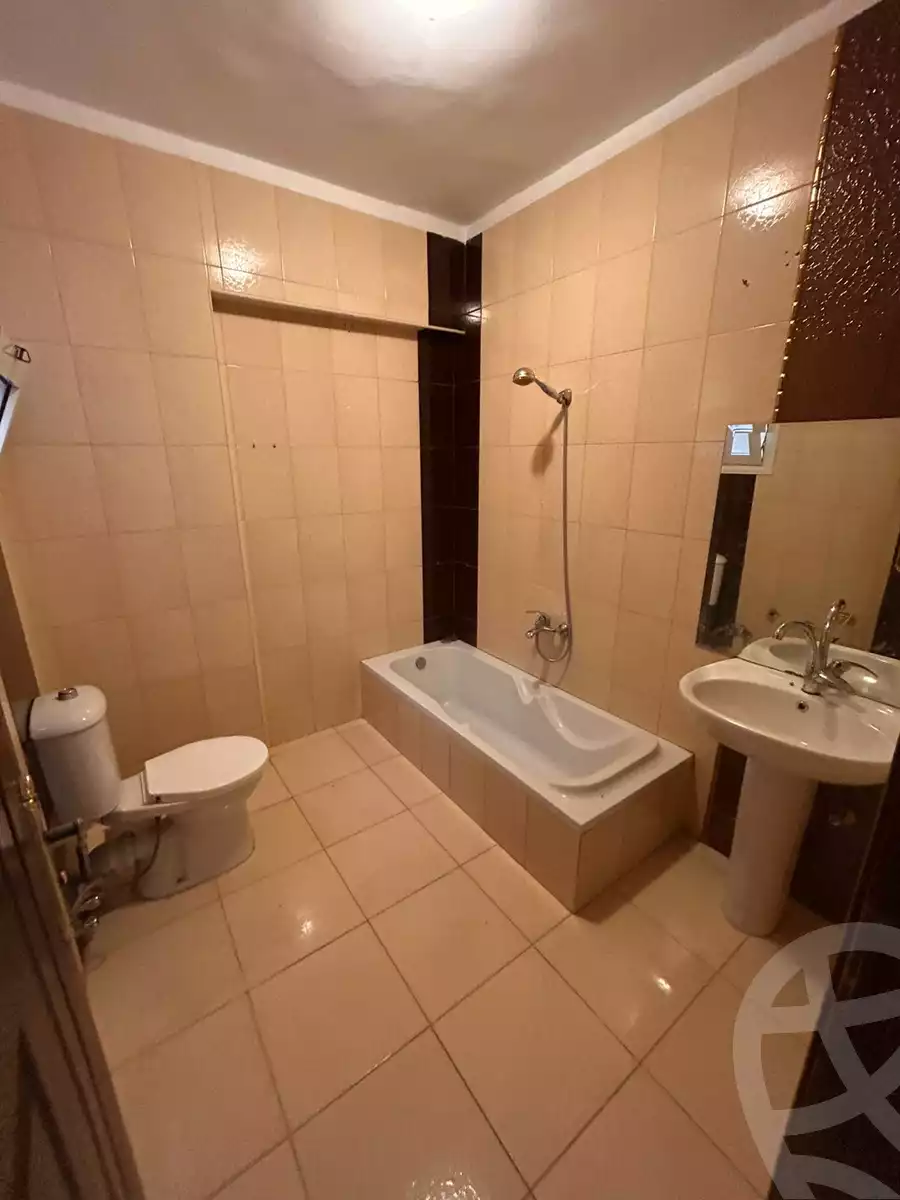 https://aqarmap.com.eg/en/listing/6083690-for-rent-cairo-mokattam-lhdb-l-ly-manteqt-ganob-s