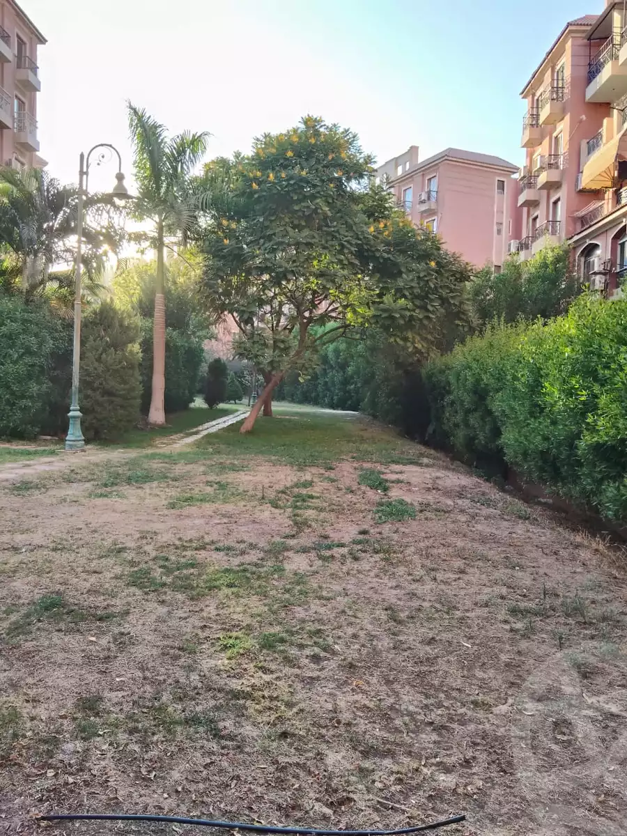 https://aqarmap.com.eg/en/listing/6086277-for-sale-cairo-el-sheikh-zayed-city-compounds-rawdet-zayed
