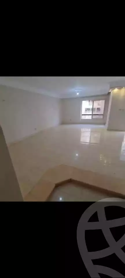 https://aqarmap.com.eg/ar/listing/6088016-for-rent-cairo-mokattam-lhdb-l-ly-shr-krym-bnwn
