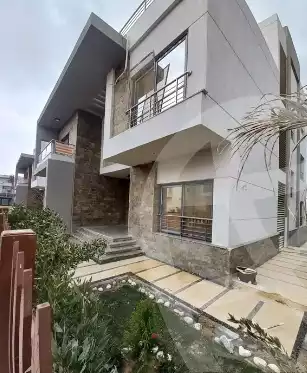 https://aqarmap.com.eg/en/listing/6088279-for-sale-cairo-el-shorouk-compounds