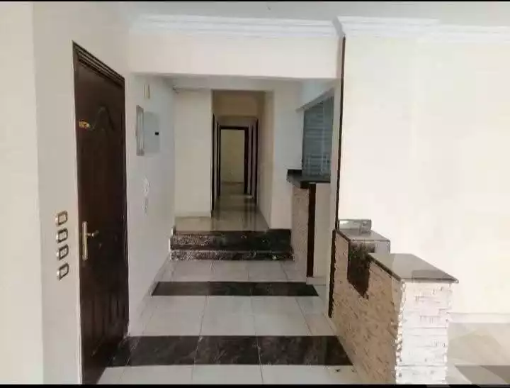 https://aqarmap.com.eg/ar/listing/6088561-for-rent-cairo-mokattam-lhdb-l-ly