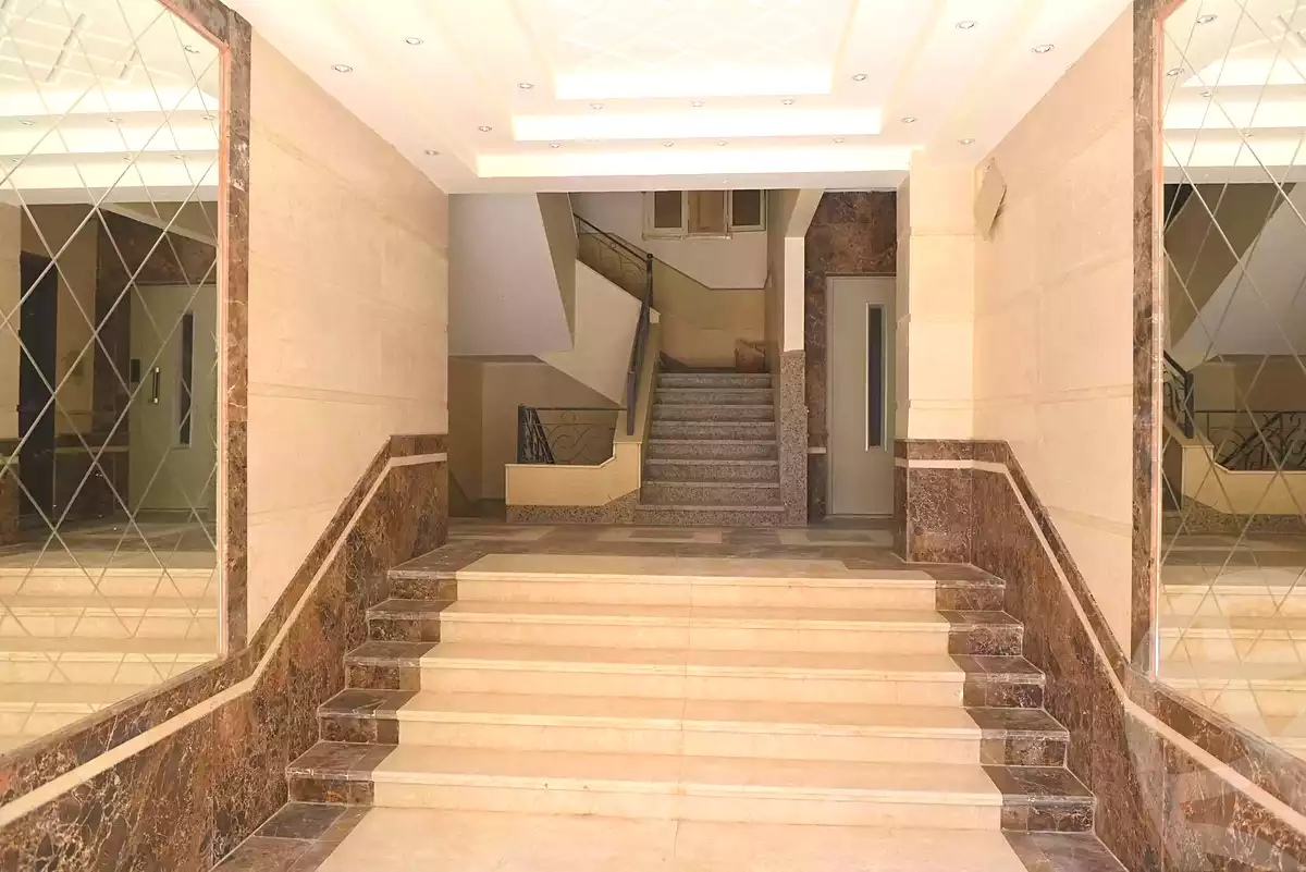 https://aqarmap.com.eg/ar/listing/6089438-for-sale-cairo-el-sheikh-zayed-city-lshykh-zyd-ljdyd-ridge-compound-al-oula