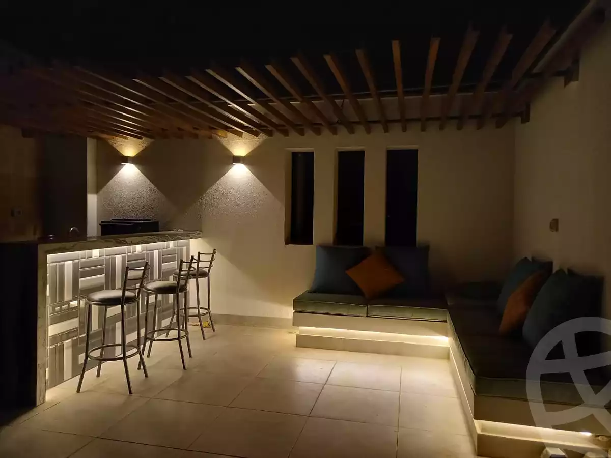 https://aqarmap.com.eg/en/listing/6089738-for-rent-cairo-el-sheikh-zayed-city-compounds-kmbwnd-wyst-twn-swdyk