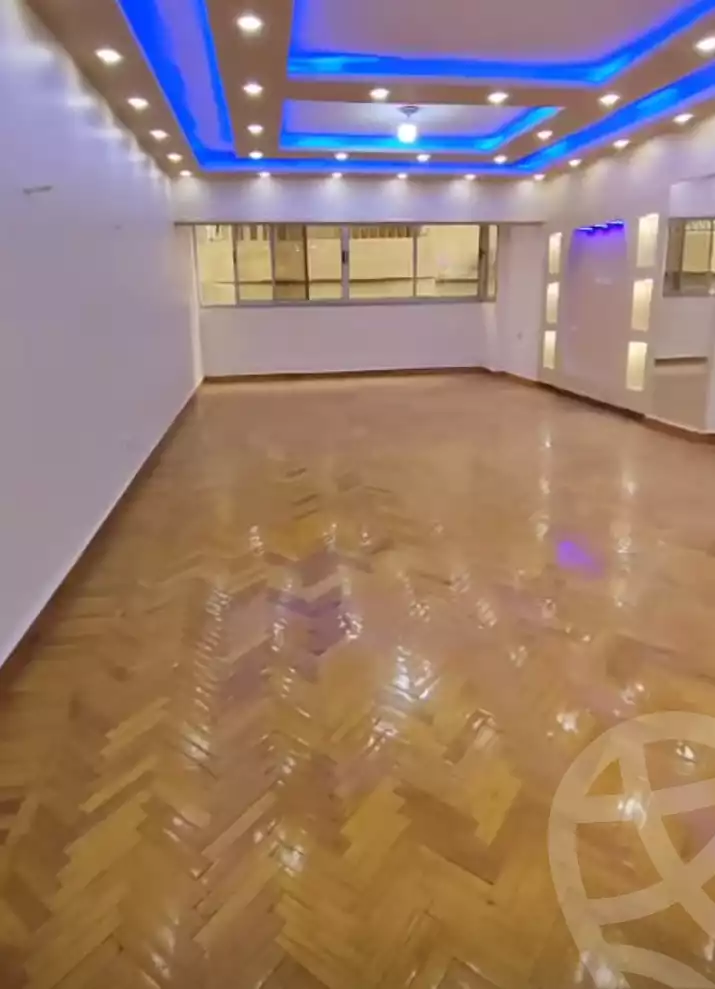 https://aqarmap.com.eg/ar/listing/6090444-for-sale-cairo-el-haram-shareaa-naser-el-thawrah