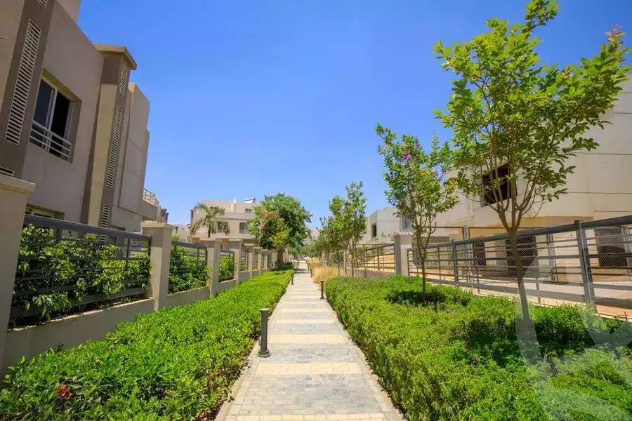 https://aqarmap.com.eg/ar/listing/6090656-for-sale-cairo-el-sheikh-zayed-city-compounds-atrio