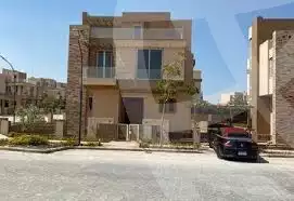 https://aqarmap.com.eg/en/listing/6090755-for-sale-cairo-6th-of-october-compounds-rayos