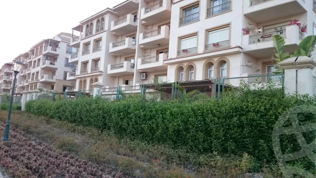 https://aqarmap.com.eg/en/listing/6090959-for-sale-cairo-el-sheikh-zayed-city-compounds-greens