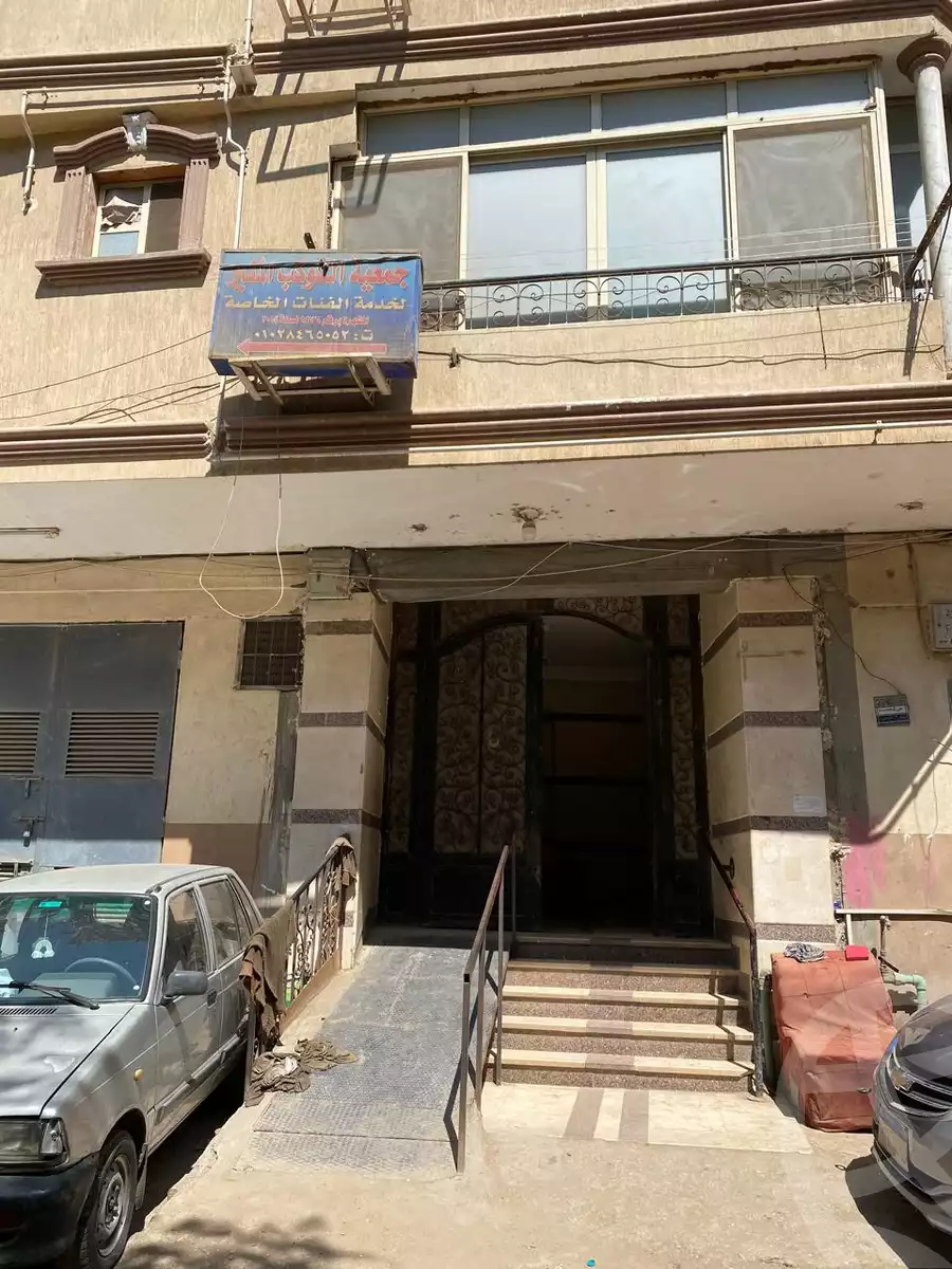 https://aqarmap.com.eg/en/listing/6091652-for-sale-cairo-shoubra-el-sahel-rostom-st