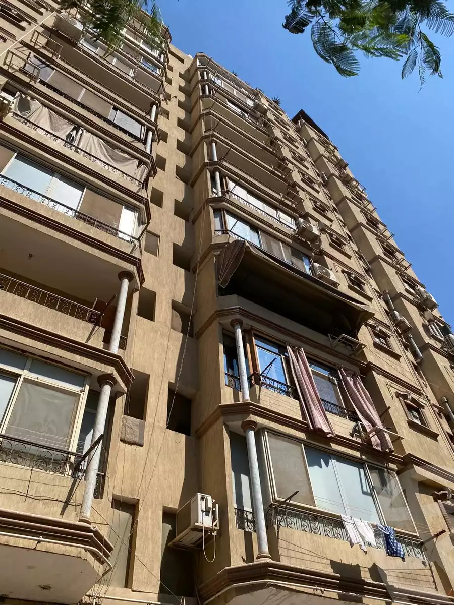 https://aqarmap.com.eg/en/listing/6091652-for-sale-cairo-shoubra-el-sahel-rostom-st