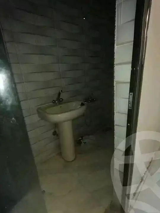 https://aqarmap.com.eg/ar/listing/6091996-for-rent-qalyubia-shubra-el-khaima