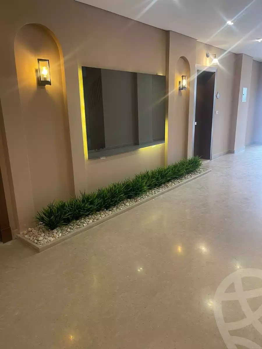 https://aqarmap.com.eg/en/listing/6092857-for-sale-cairo-el-sheikh-zayed-city-compounds-kmbwnd-fyldj-wyst-dr-llttwyr