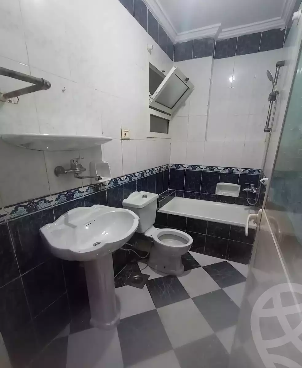 https://aqarmap.com.eg/en/listing/6094104-for-rent-alexandria-alhadara-new-el-hadra