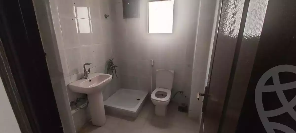 https://aqarmap.com.eg/ar/listing/6094357-for-rent-cairo-mokattam-compounds-kmbwnd-jwldn-jyts