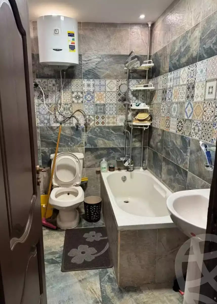 https://aqarmap.com.eg/ar/listing/6094925-for-sale-cairo-mokattam-el-hadabah-el-wosta-compounds-ebad-el-rahman-city