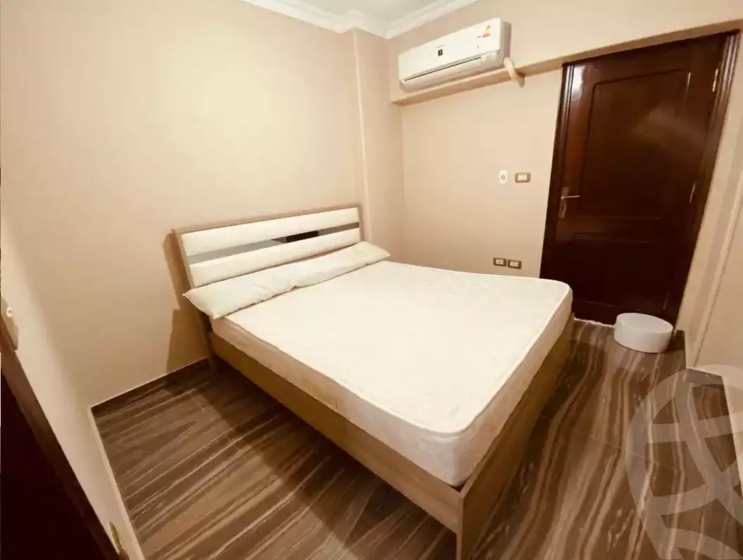 https://aqarmap.com.eg/en/listing/6094958-for-sale-cairo-mokattam-el-hadabah-el-wosta