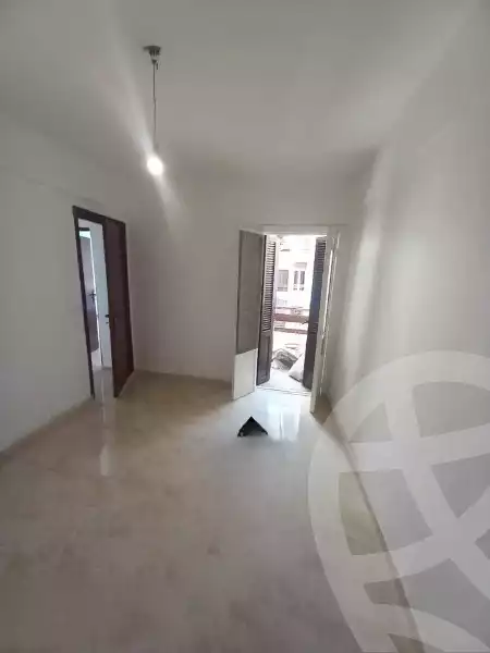 https://aqarmap.com.eg/ar/listing/6096450-for-sale-alexandria-l-jmy-lbytsh-al-andalous-wa-al-hgaz-st