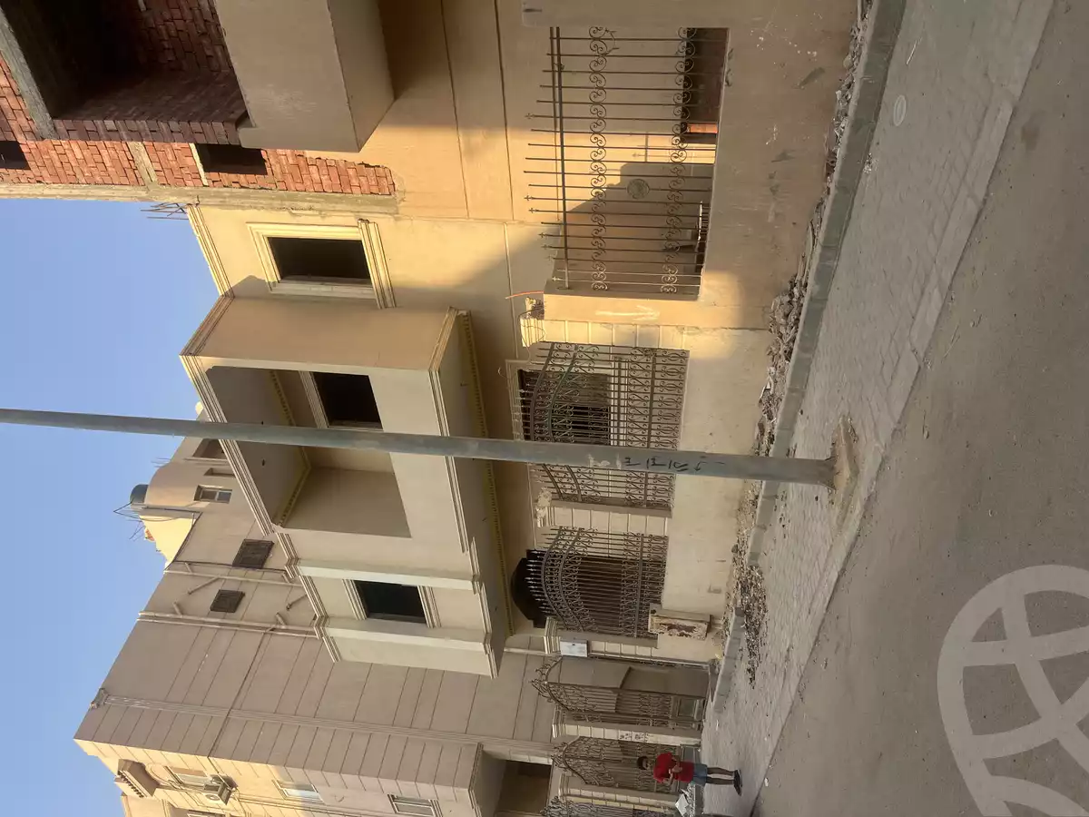 https://aqarmap.com.eg/en/listing/6097408-for-sale-cairo-new-cairo-compounds-gardenia-hights-abo-el-hawl-abo-el-hawl-1