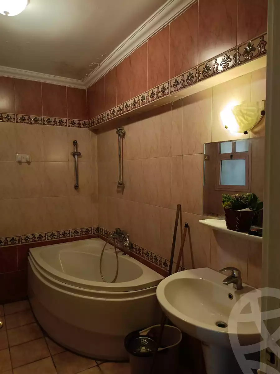 https://aqarmap.com.eg/en/listing/6098652-for-rent-cairo-mokattam-lhdb-l-ly-shareaa-9
