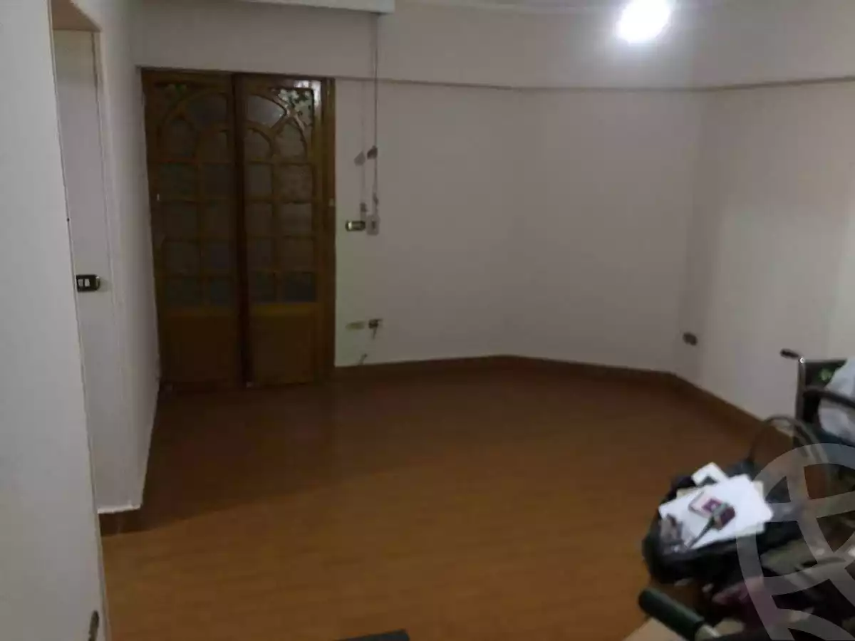 https://aqarmap.com.eg/en/listing/6098795-for-sale-cairo-mokattam-lhdb-l-ly-el-naforah-square